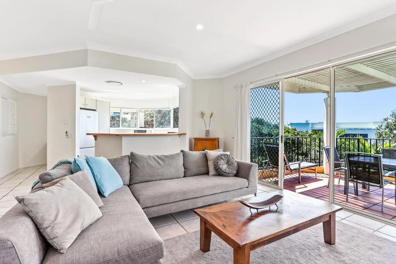 Cosy Apartment With Ocean Views, Sunshine Beach Australia